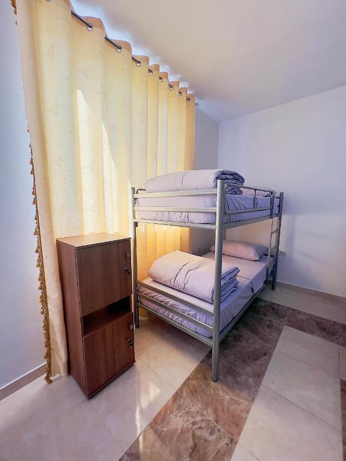 North Star Hostel *